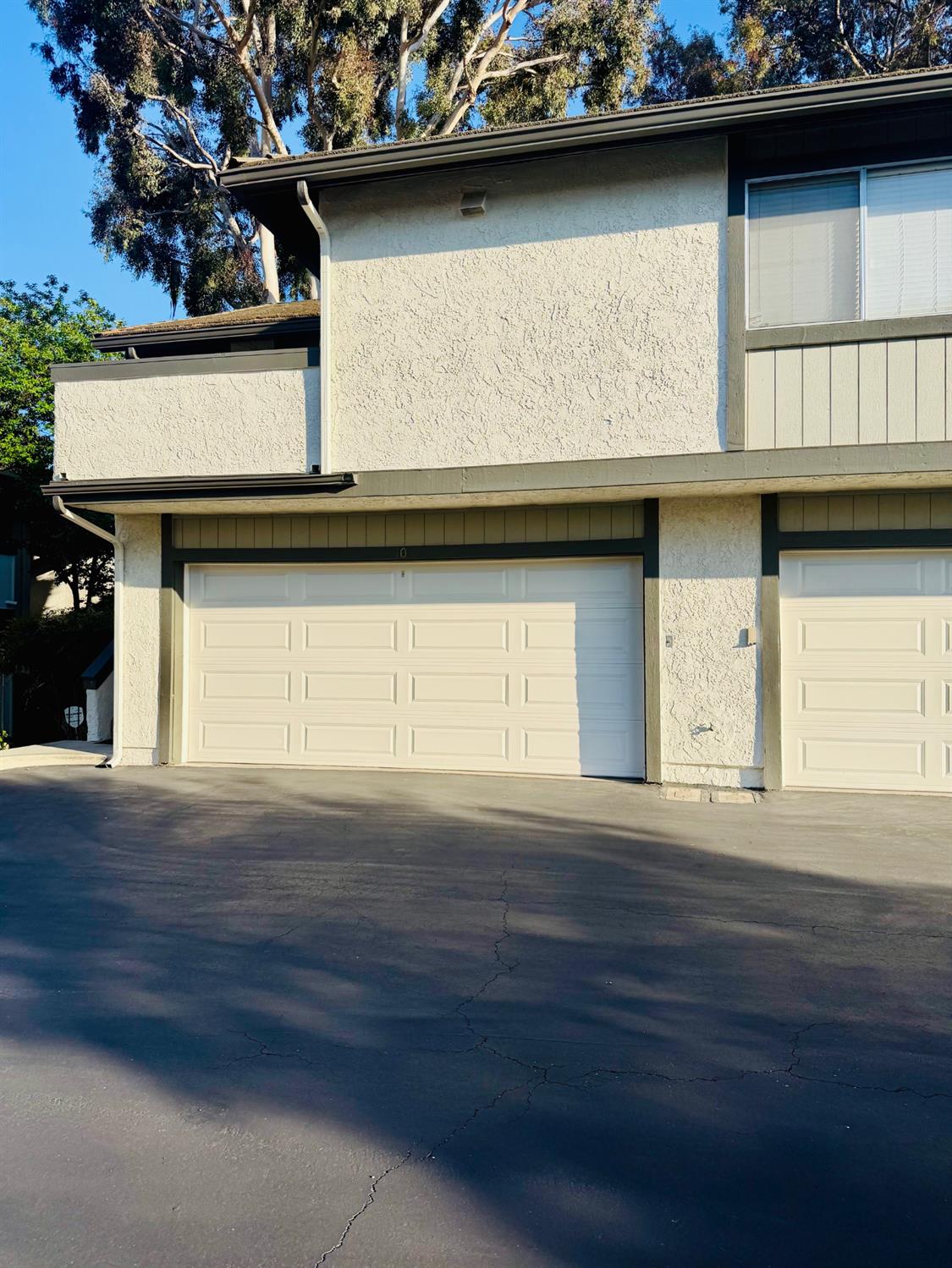 1340 E Hillcrest #10, Thousand Oaks, CA 91362
