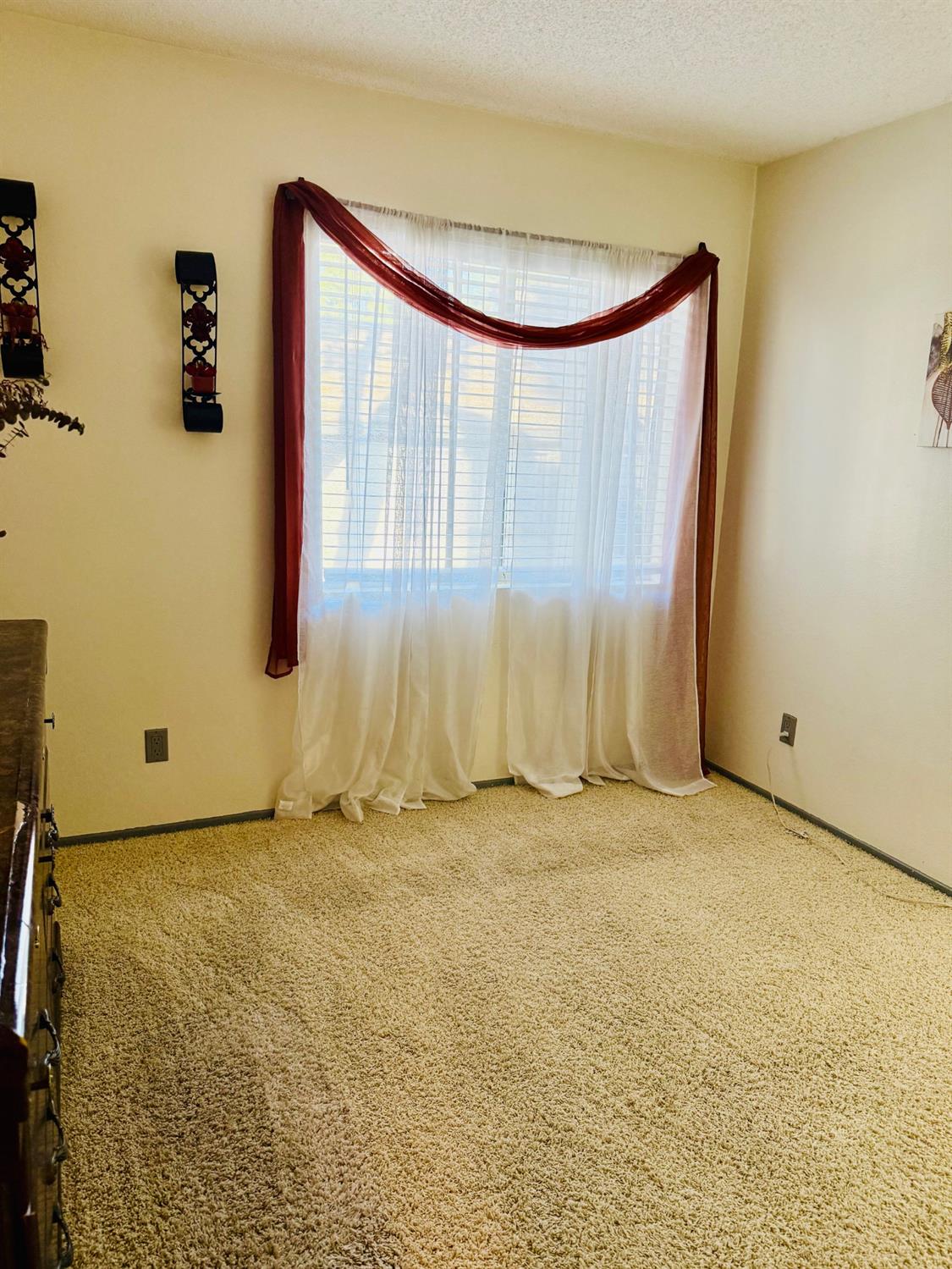 1340 E Hillcrest #10, Thousand Oaks, CA 91362