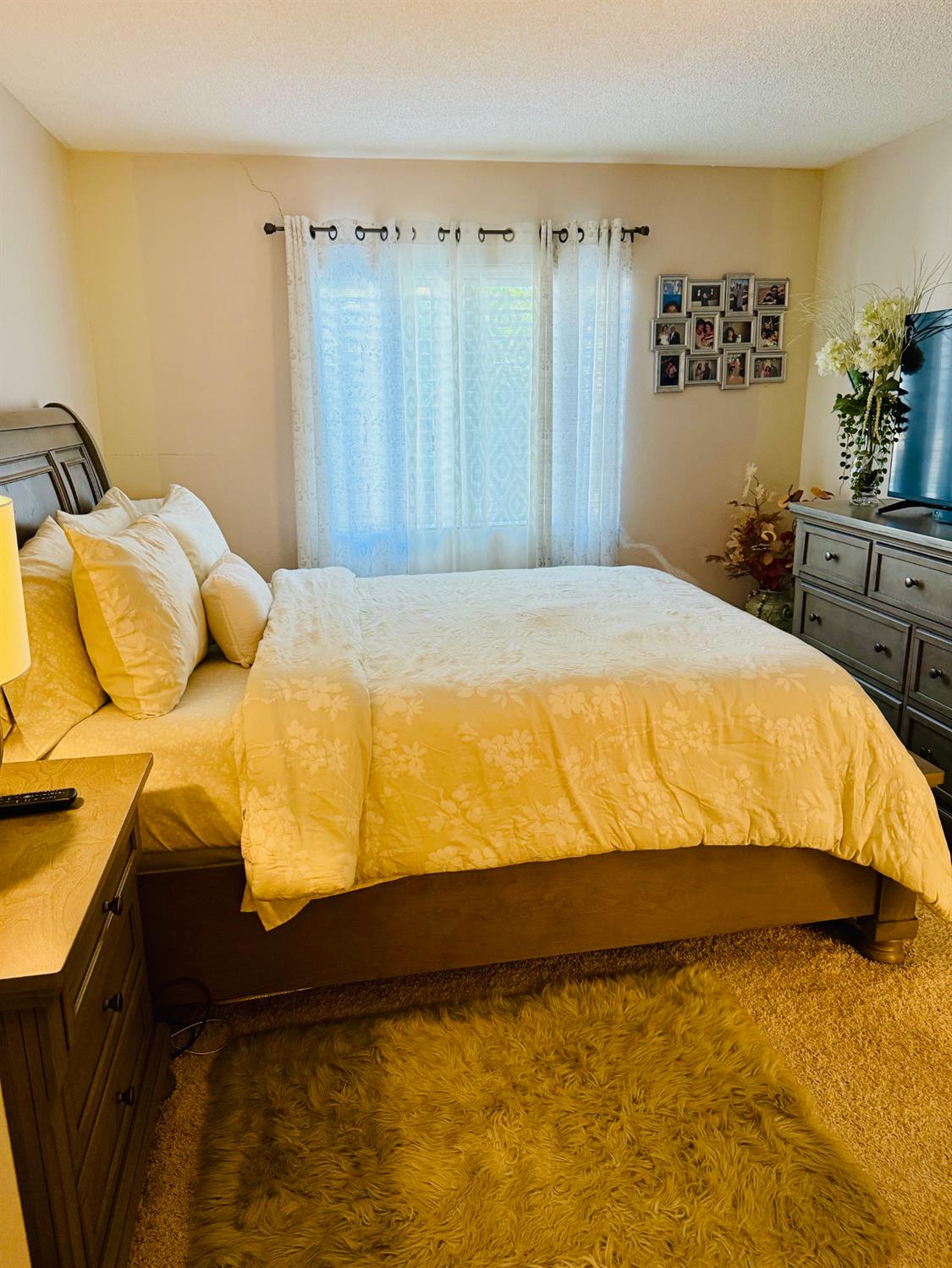1340 E Hillcrest #10, Thousand Oaks, CA 91362