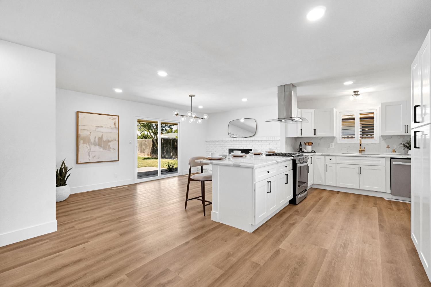 474 E Escalon Ave, Fresno, CA 93710