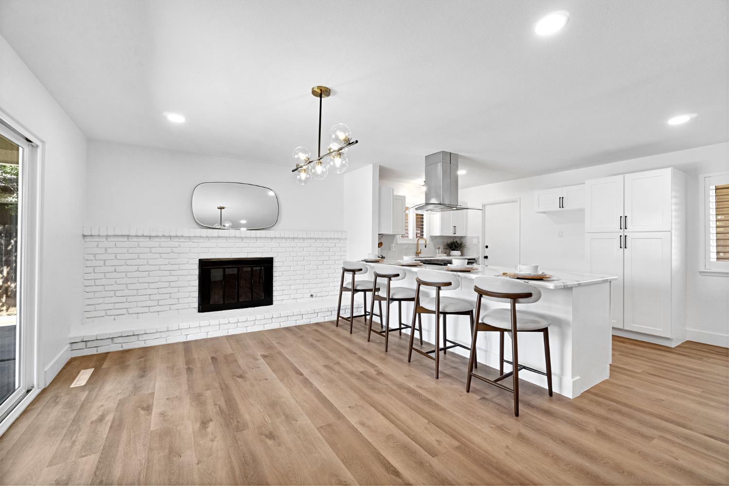 474 E Escalon Ave, Fresno, CA 93710