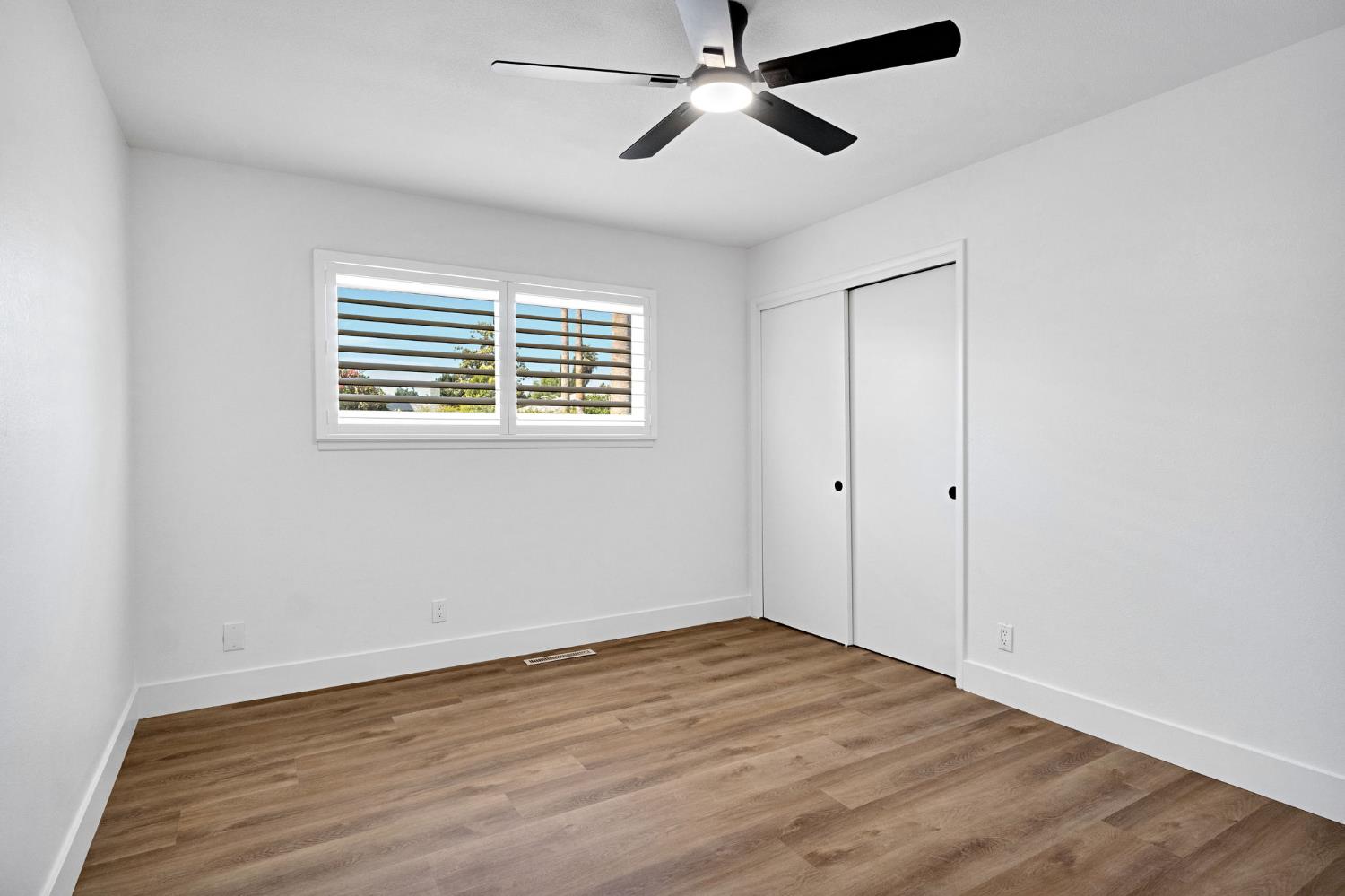 474 E Escalon Ave, Fresno, CA 93710