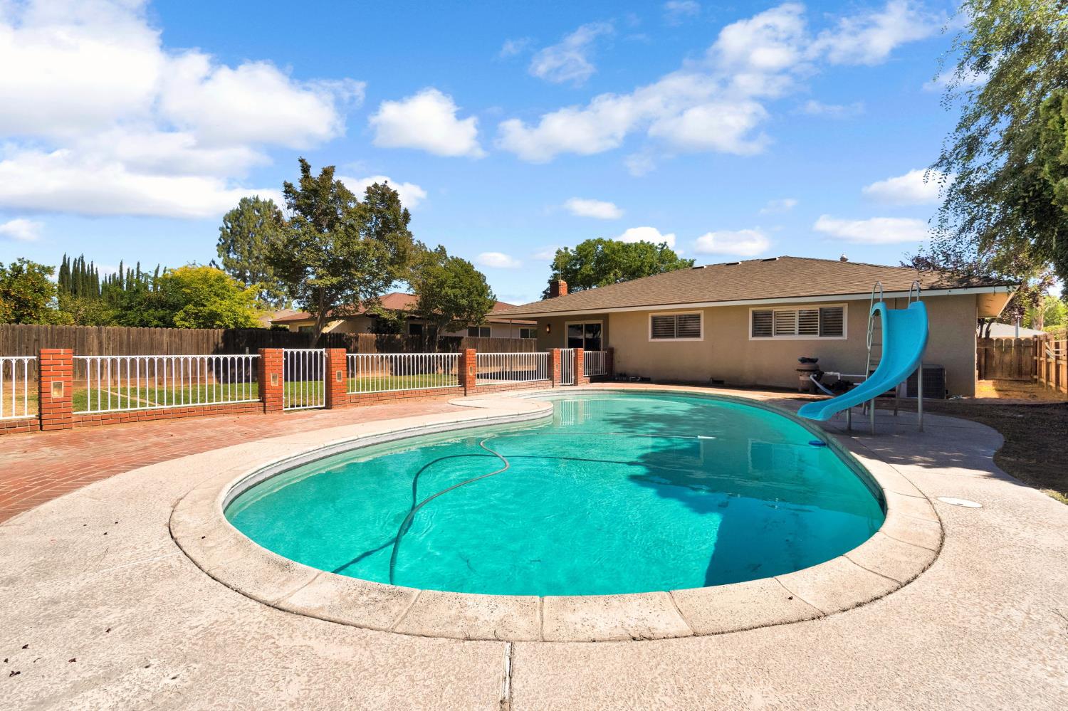 474 E Escalon Ave, Fresno, CA 93710