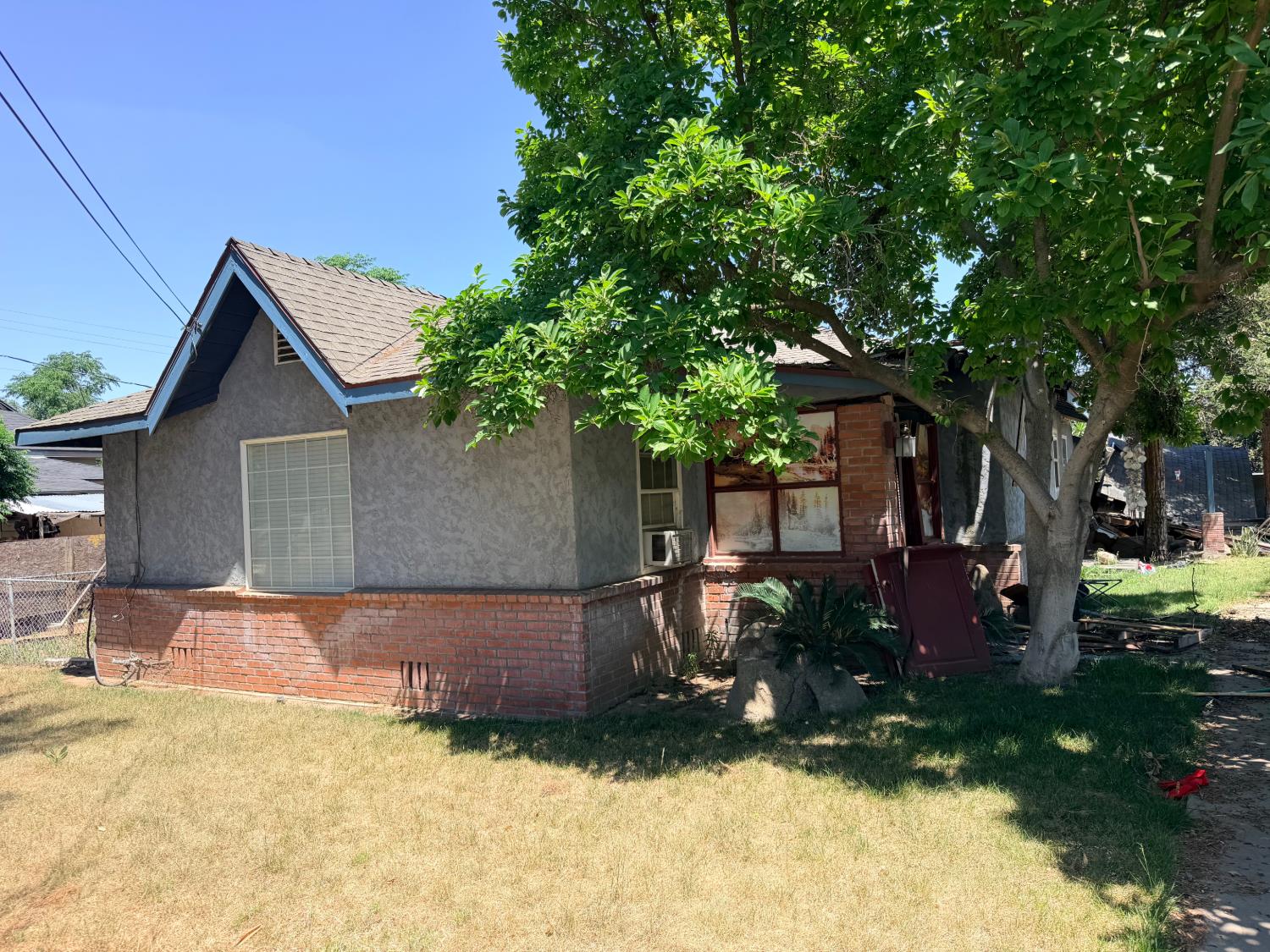 127 S Villa Ave, Fresno, CA 93727