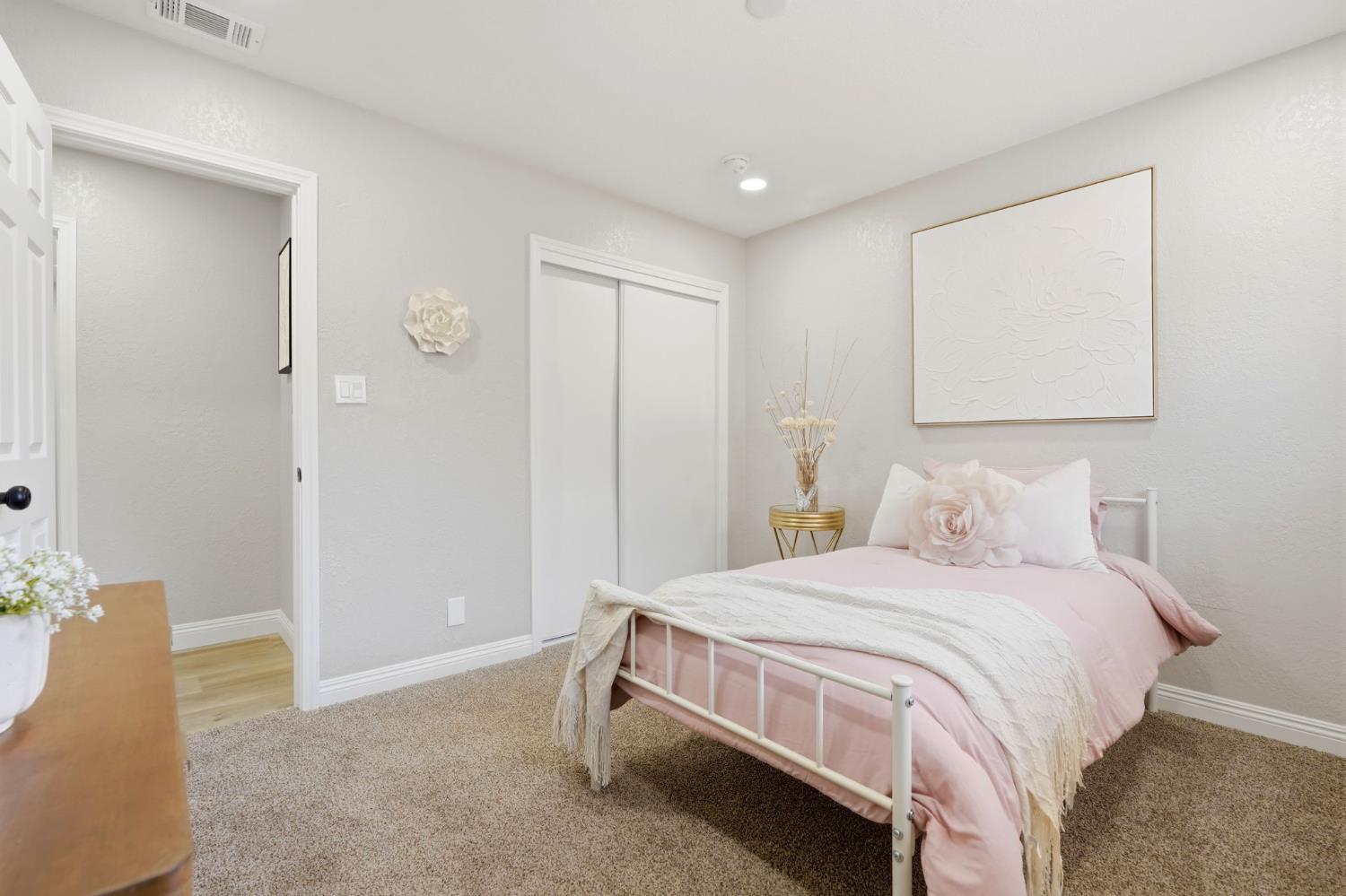 2245 E Lemmon Way, Hanford, CA 93230