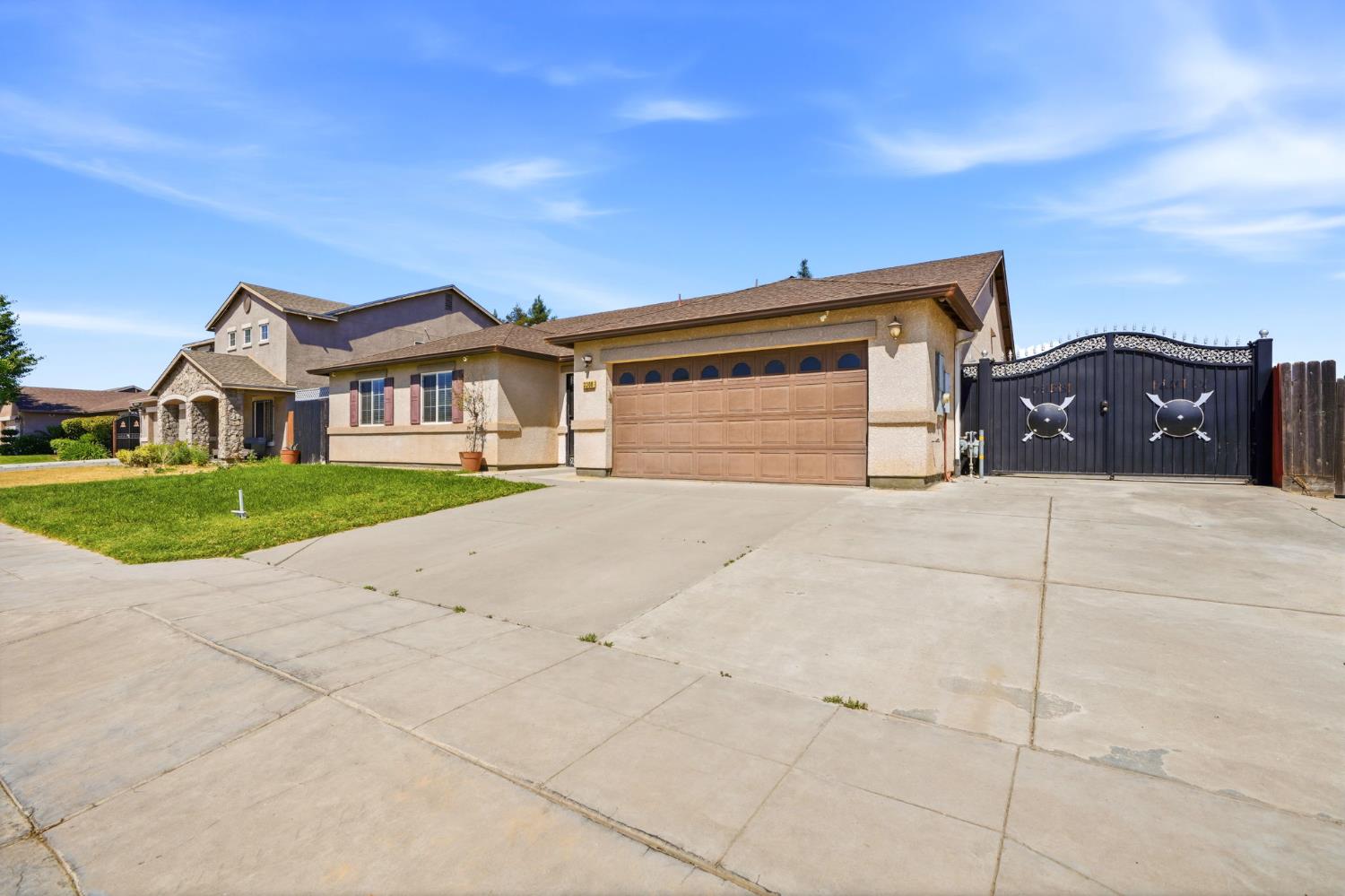 3308 Gregory Ave, Fresno, CA 93722
