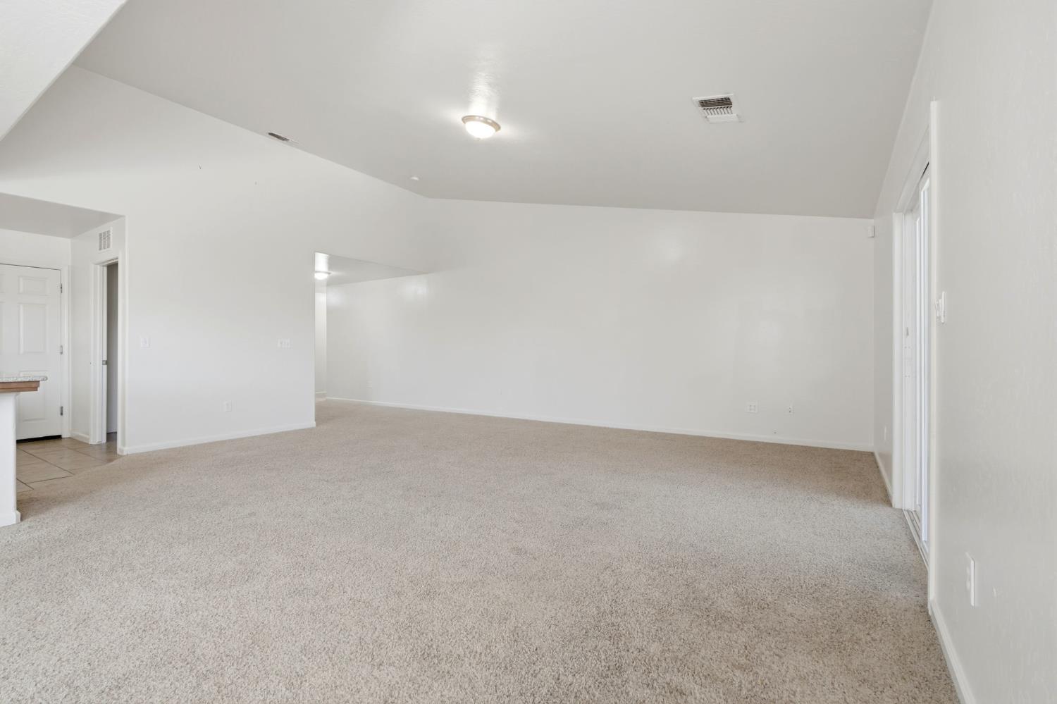 3308 Gregory Ave, Fresno, CA 93722