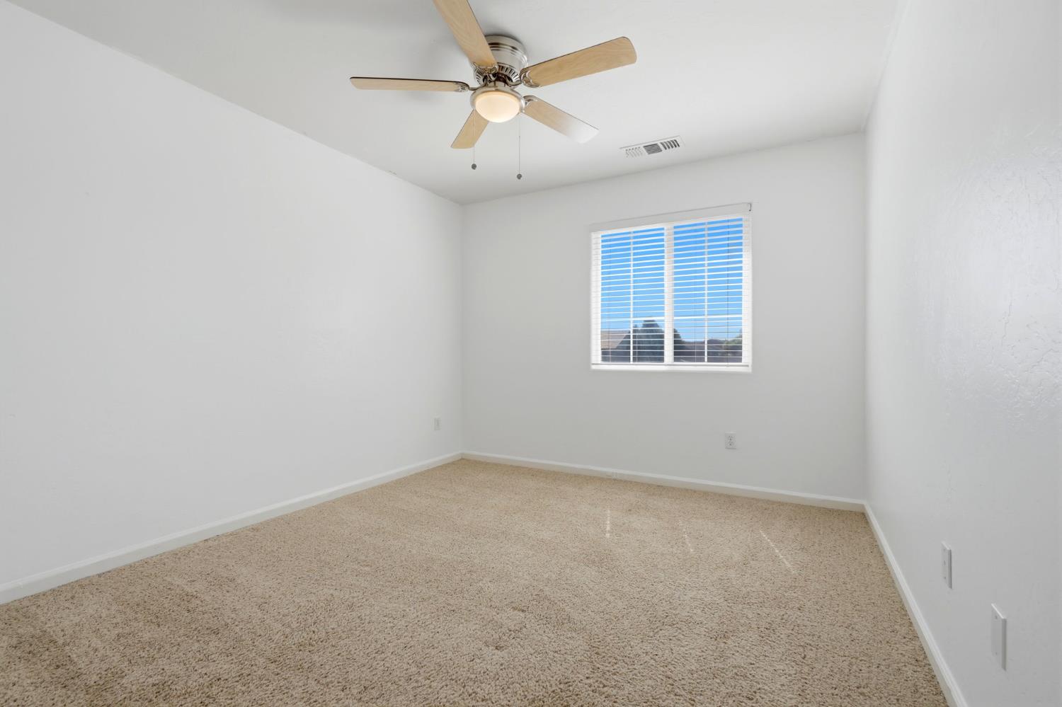 3308 Gregory Ave, Fresno, CA 93722