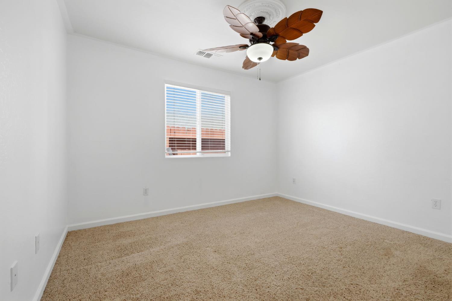 3308 Gregory Ave, Fresno, CA 93722