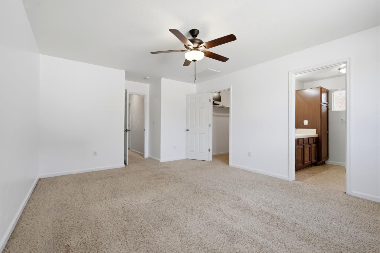 3308 Gregory Ave, Fresno, CA 93722