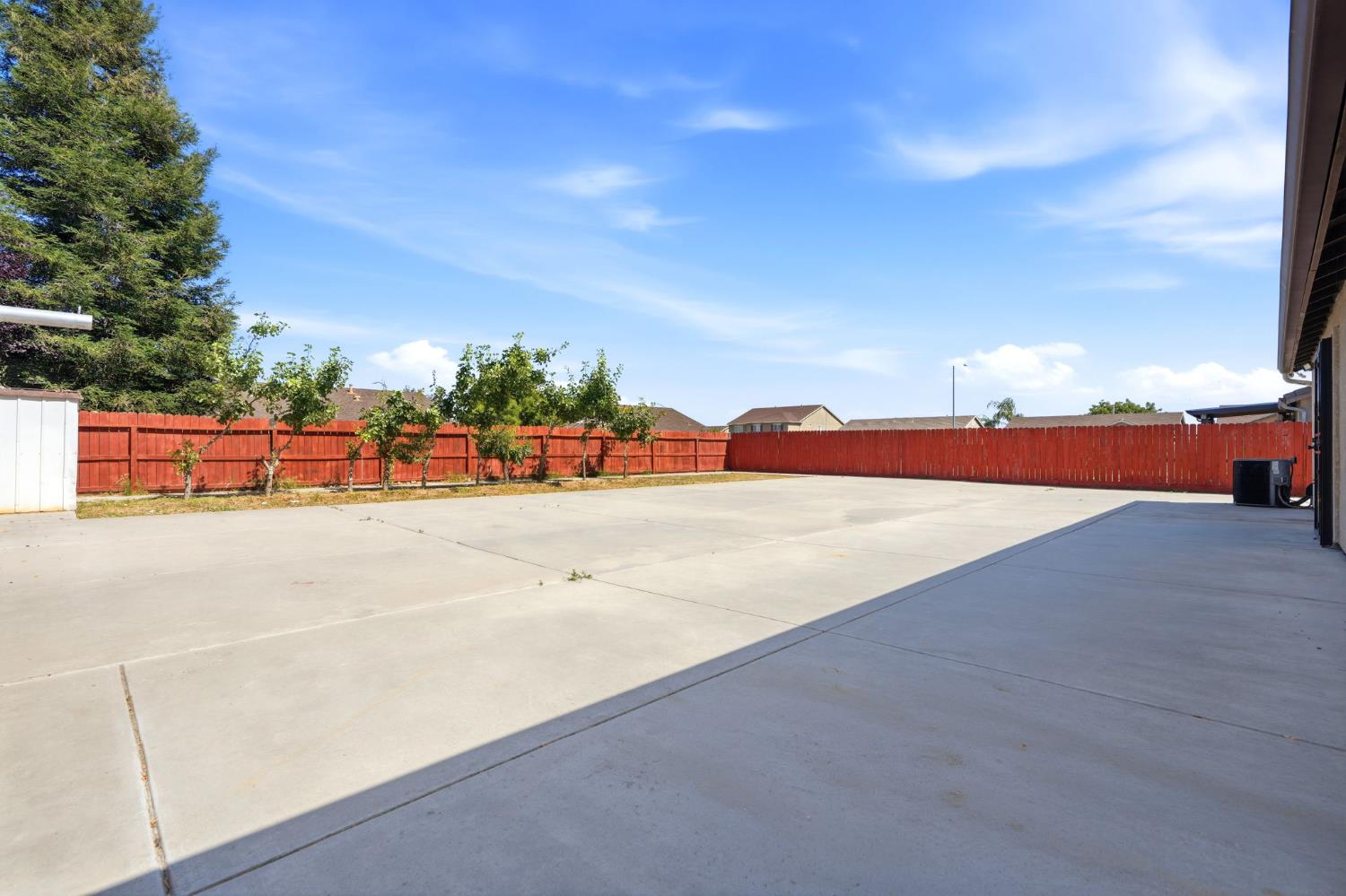 3308 Gregory Ave, Fresno, CA 93722
