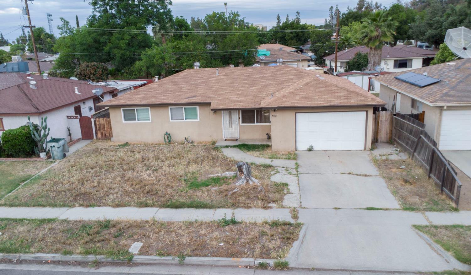 5093 E Oslin Ave, Fresno, CA 93727
