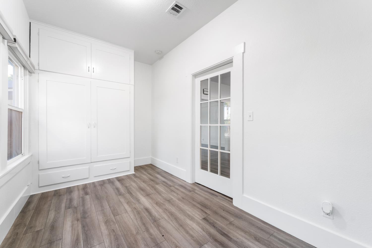 1302 N Safford, Fresno, CA 93728