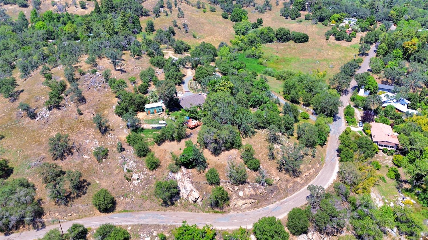 43715 Dinely Dr, Three Rivers, CA 93271