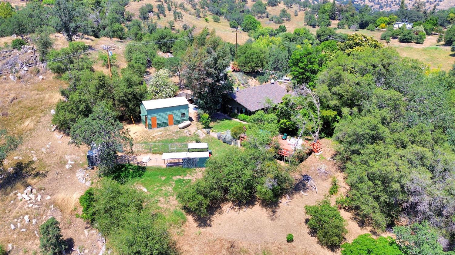43715 Dinely Dr, Three Rivers, CA 93271