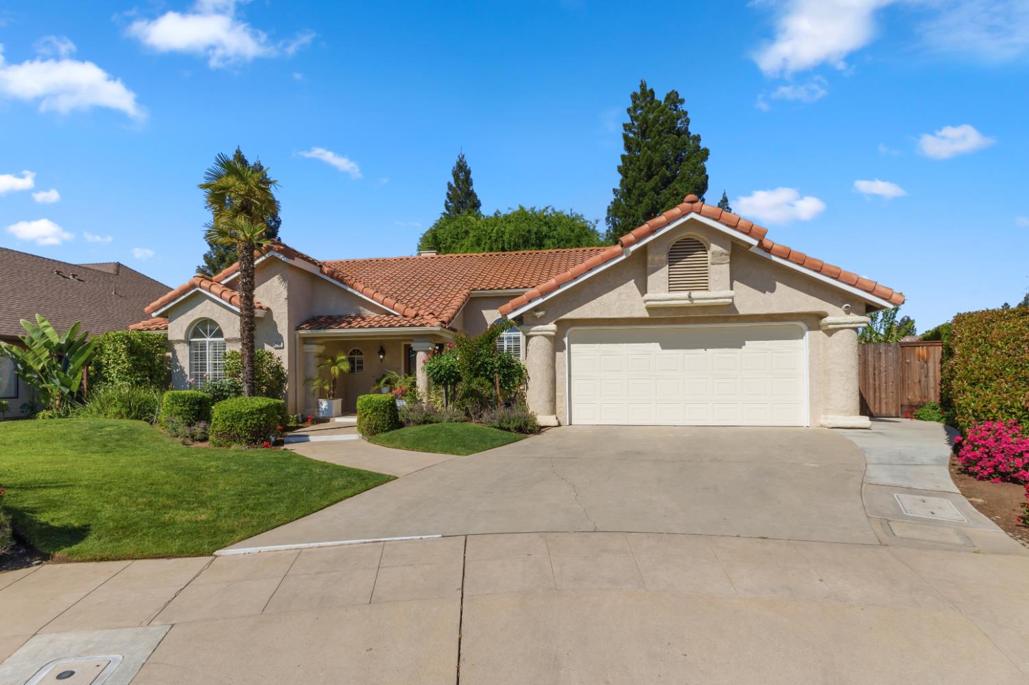 7273 N Durant Ave, Fresno, CA 93711
