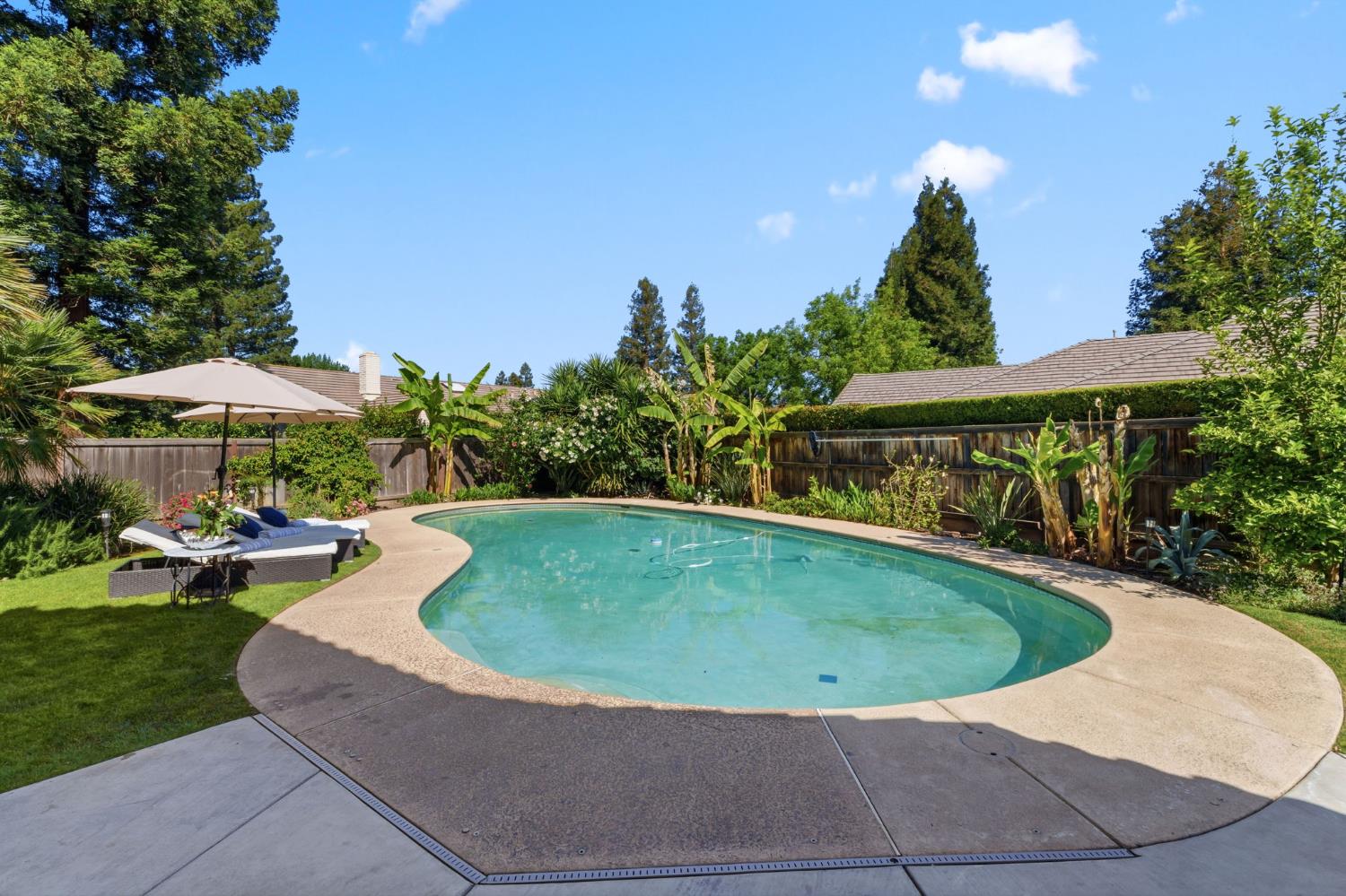 7273 N Durant Ave, Fresno, CA 93711