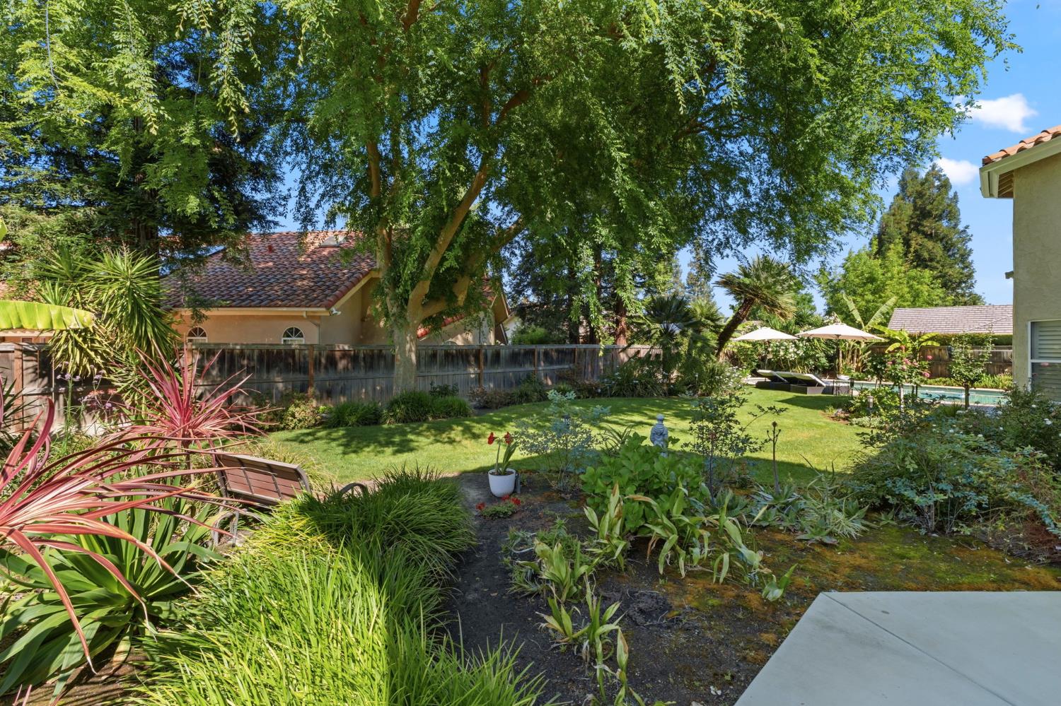 7273 N Durant Ave, Fresno, CA 93711