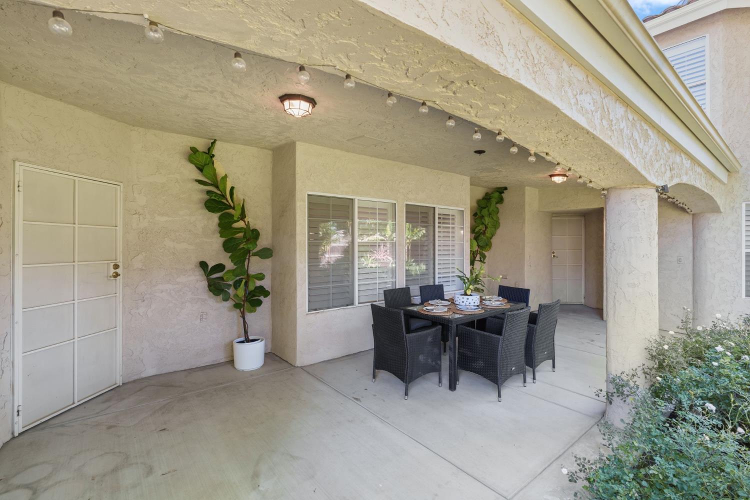 7273 N Durant Ave, Fresno, CA 93711
