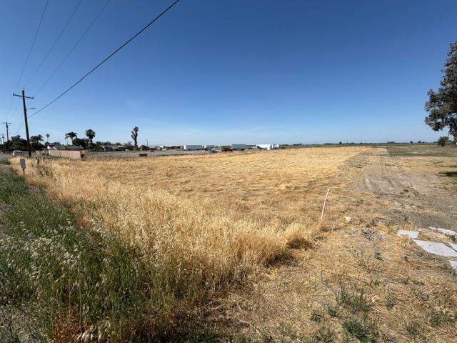 9680 N Dos Palos Rd, Firebaugh, CA 93622