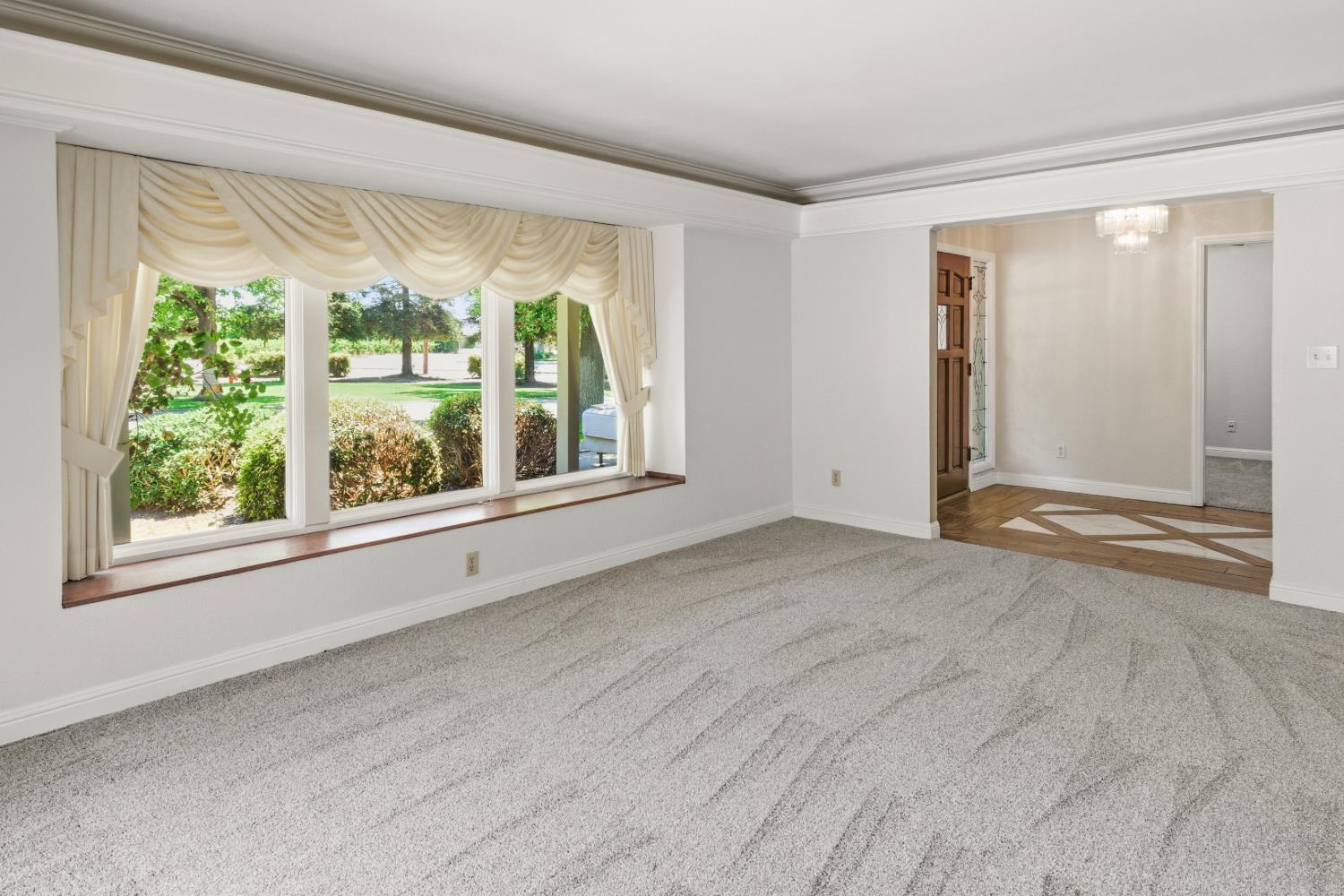 13935 S Madsen Ave, Kingsburg, CA 93631