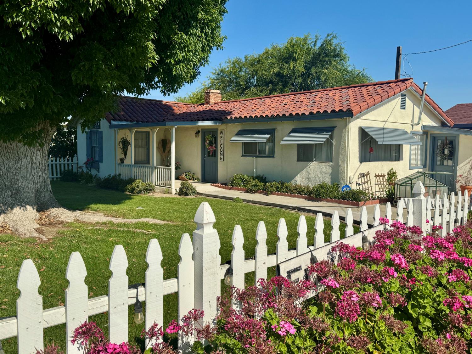 17672 W Belmont Ave, Kerman, CA 93630