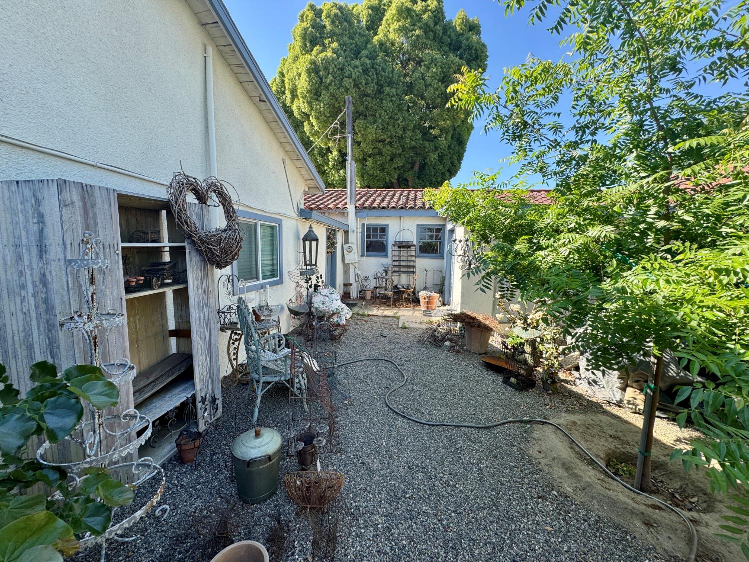 17672 W Belmont Ave, Kerman, CA 93630