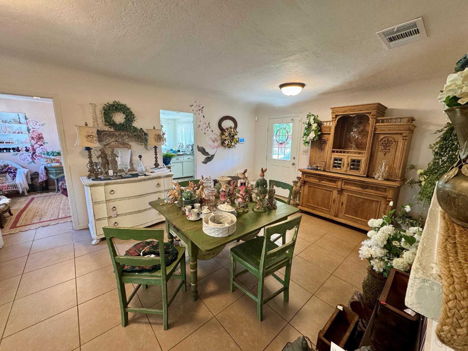 17672 W Belmont Ave, Kerman, CA 93630