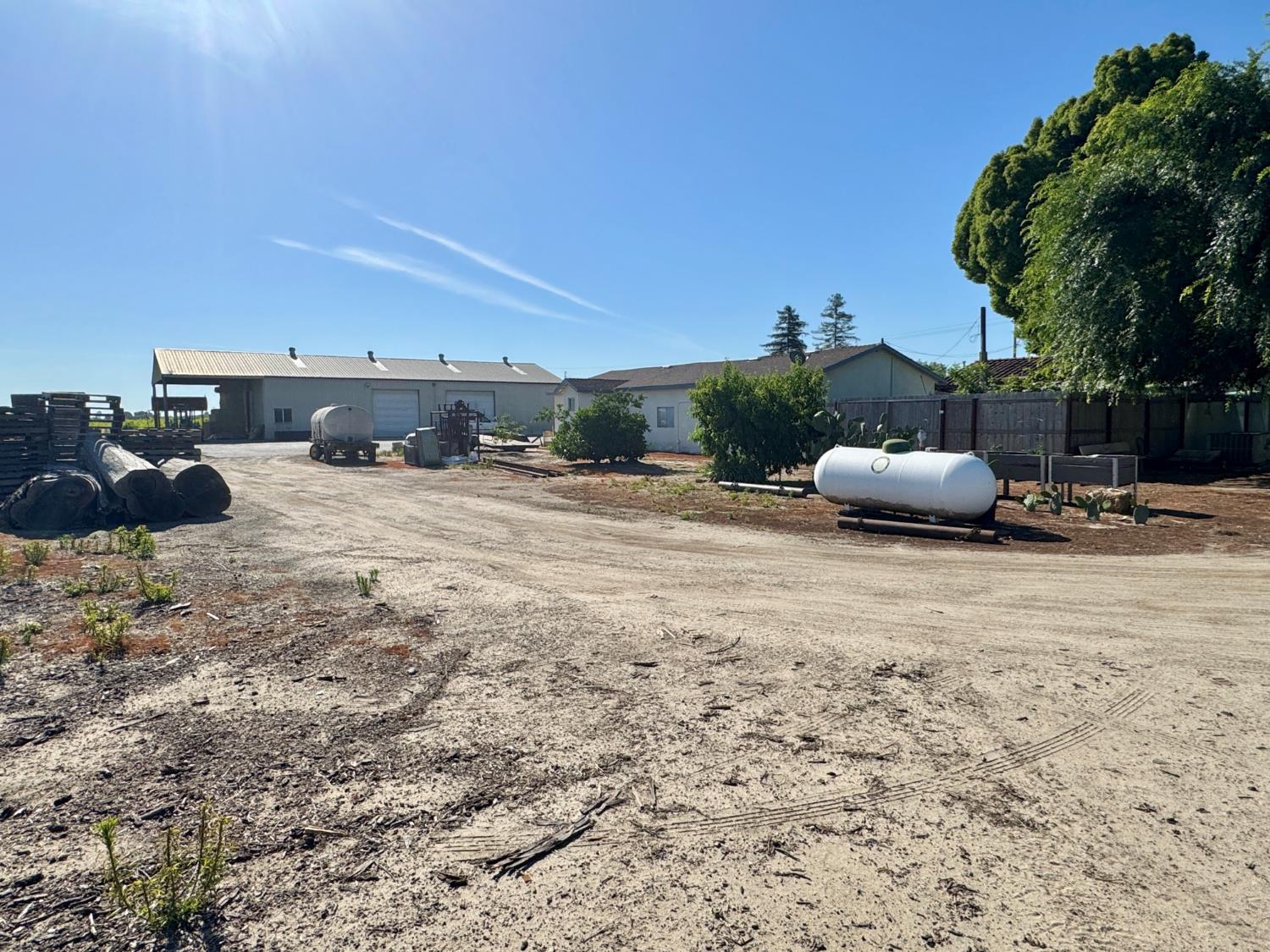 17672 W Belmont Ave, Kerman, CA 93630