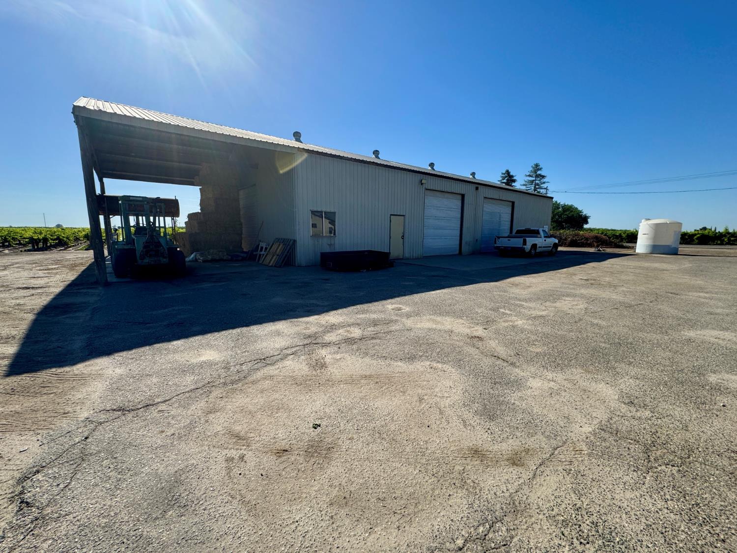 17672 W Belmont Ave, Kerman, CA 93630