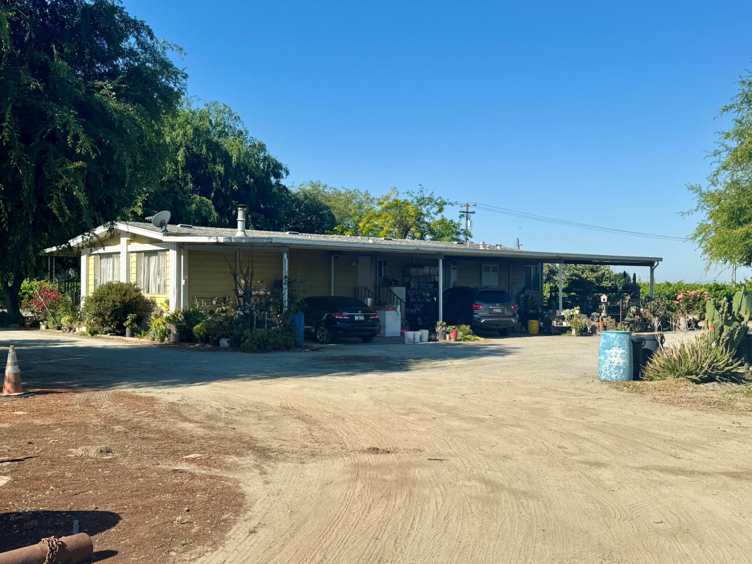 17672 W Belmont Ave, Kerman, CA 93630