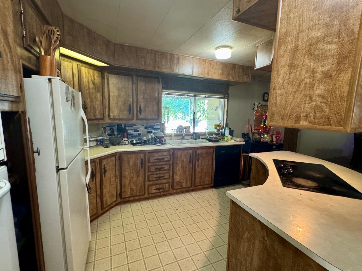 17672 W Belmont Ave, Kerman, CA 93630