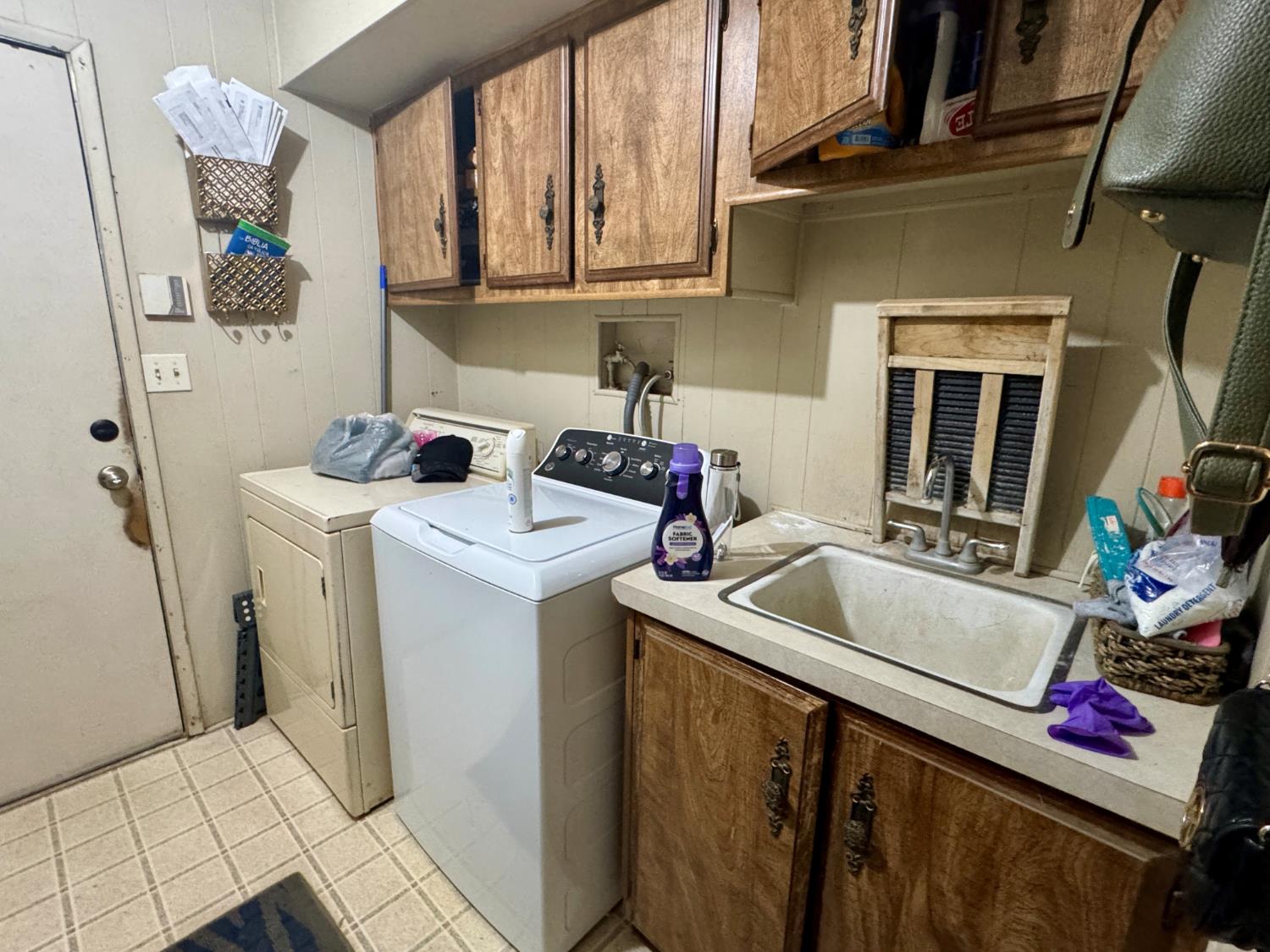 17672 W Belmont Ave, Kerman, CA 93630