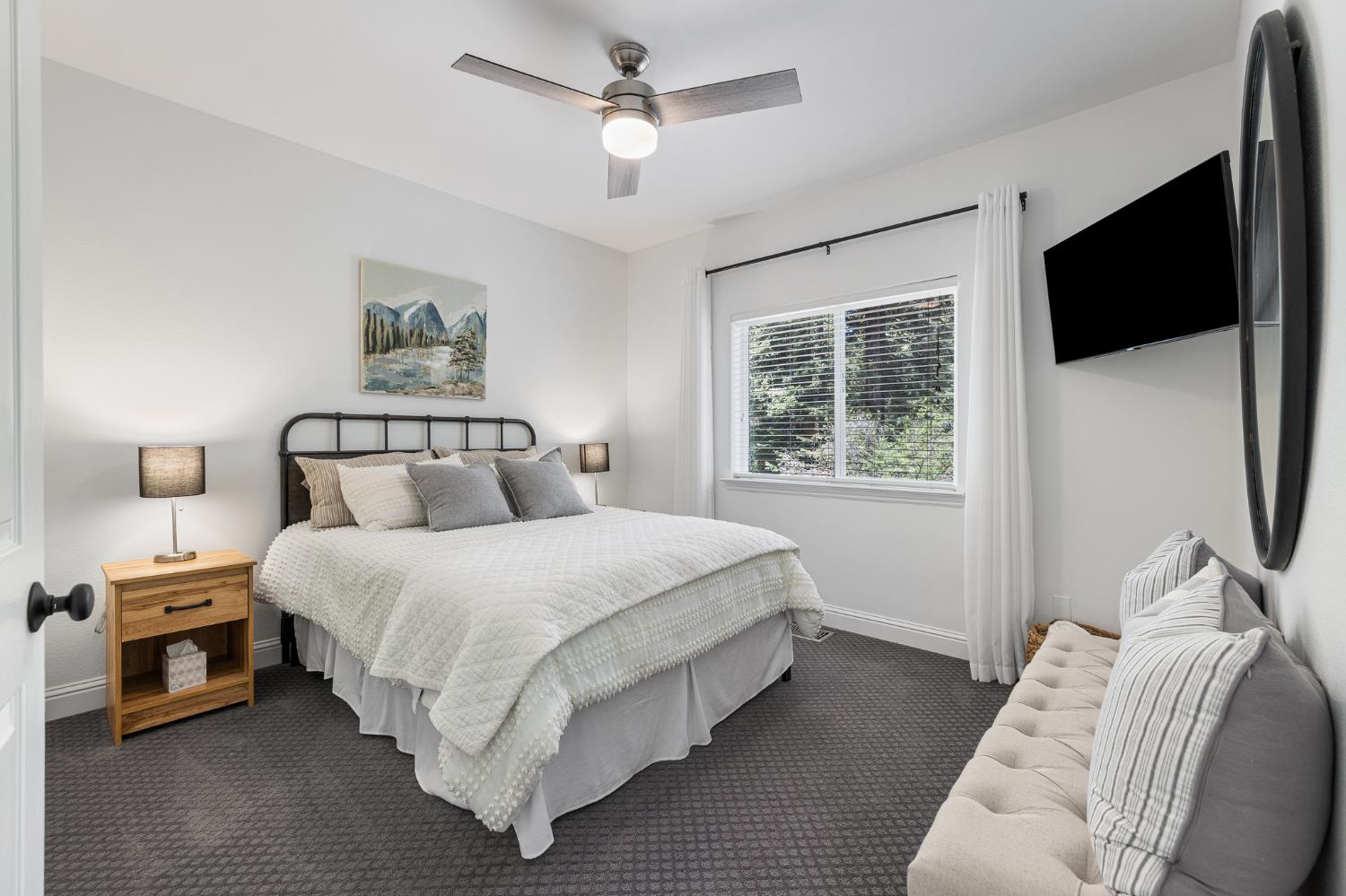39928 Yellow Lupin Ln, Shaver Lake, CA 93664