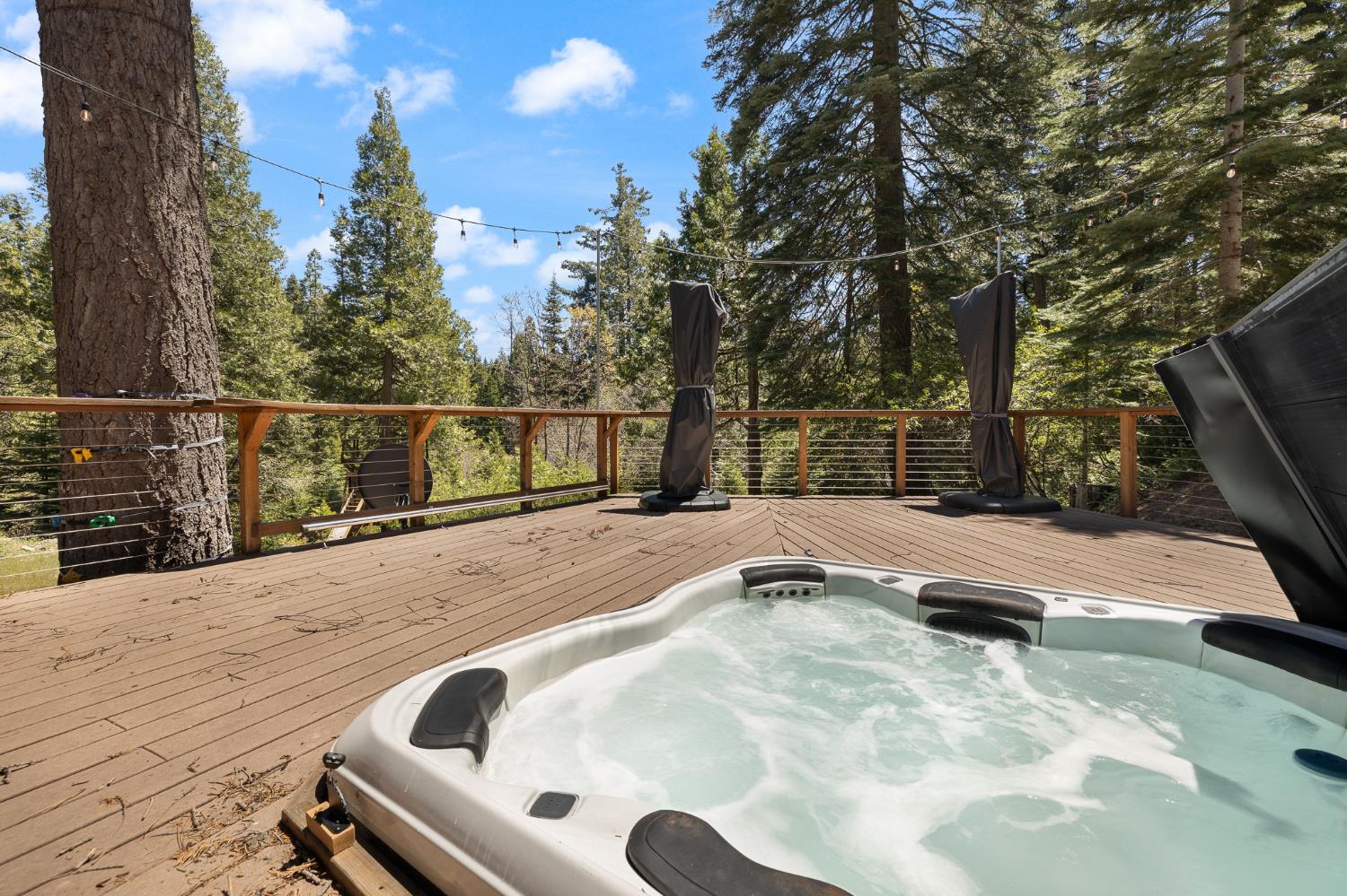 39928 Yellow Lupin Ln, Shaver Lake, CA 93664