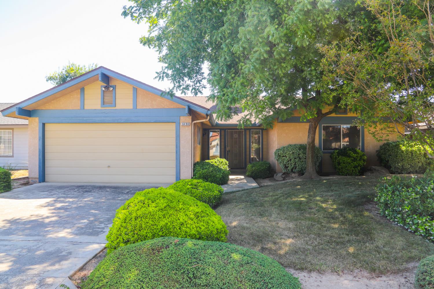 6490 N Mitre Ave, Fresno, CA 93722