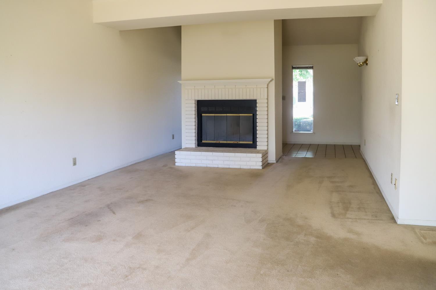6490 N Mitre Ave, Fresno, CA 93722