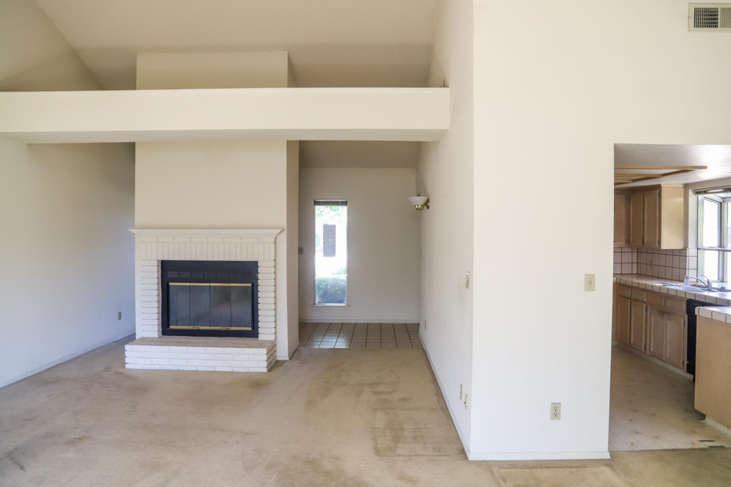 6490 N Mitre Ave, Fresno, CA 93722