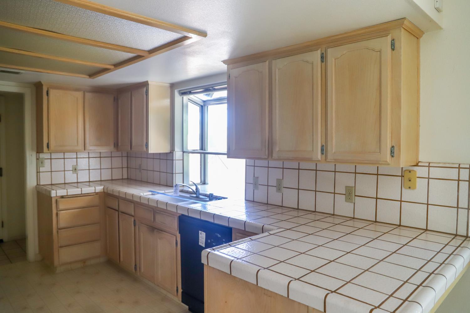 6490 N Mitre Ave, Fresno, CA 93722