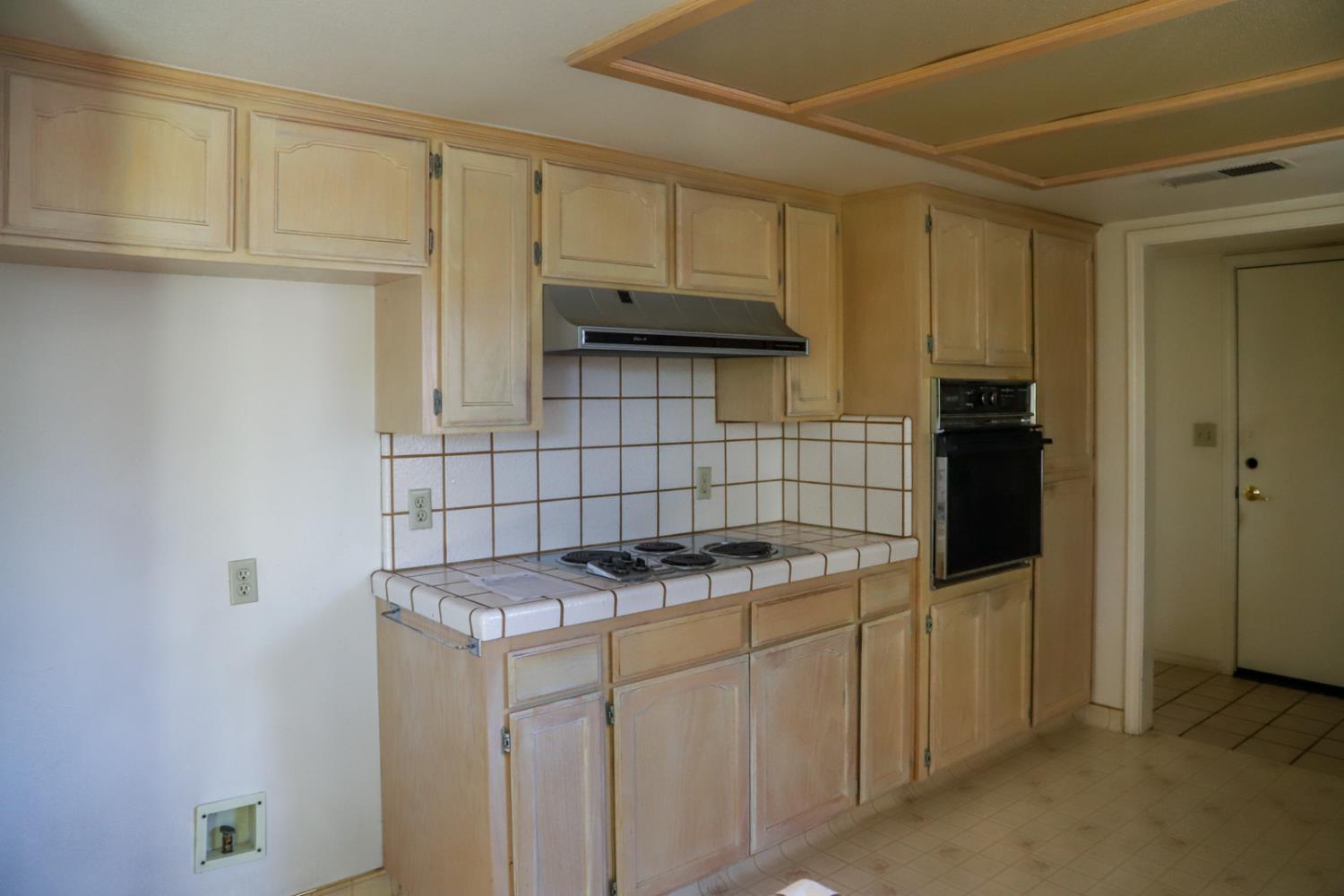 6490 N Mitre Ave, Fresno, CA 93722