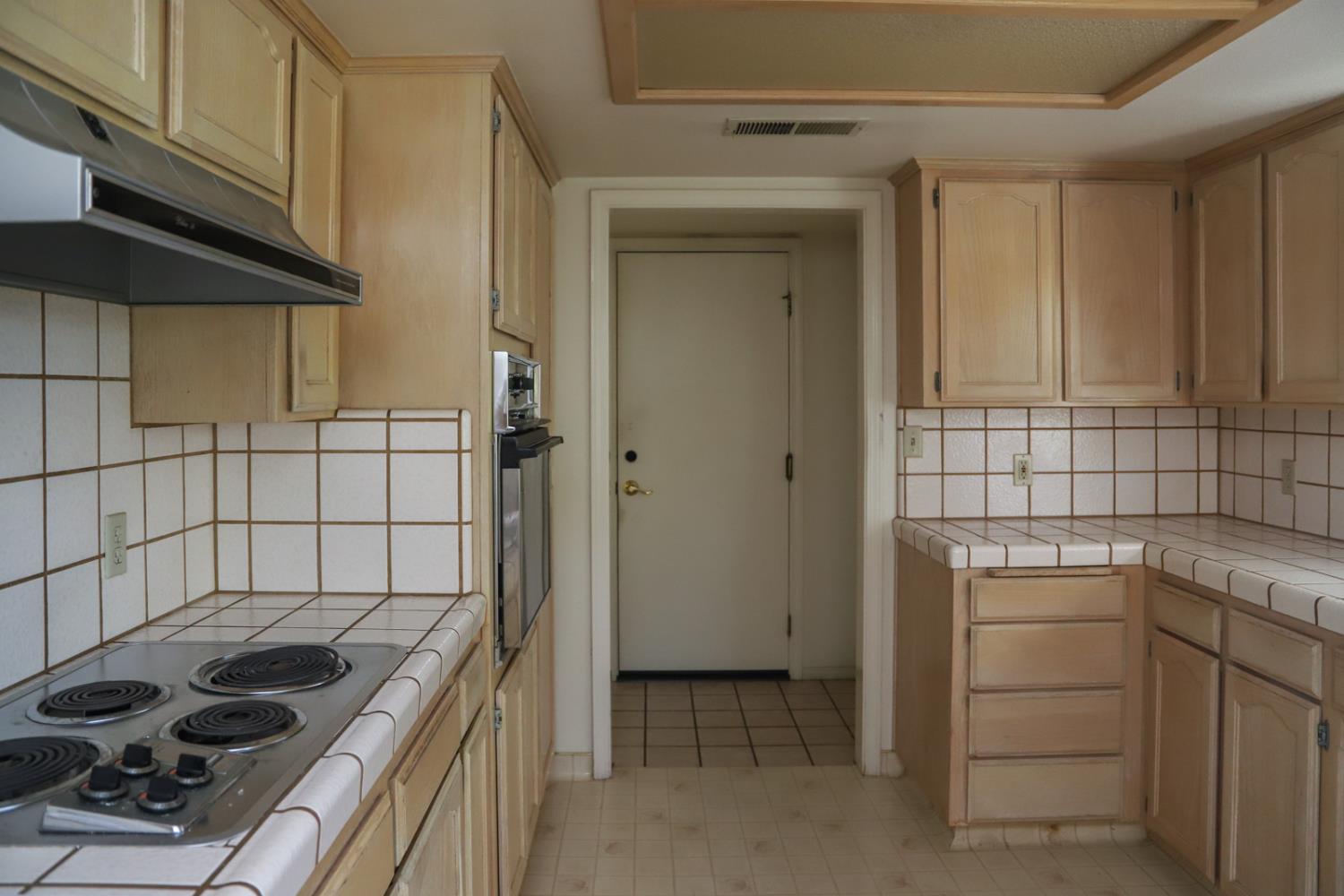 6490 N Mitre Ave, Fresno, CA 93722