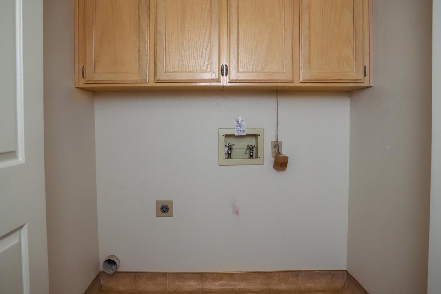 6490 N Mitre Ave, Fresno, CA 93722