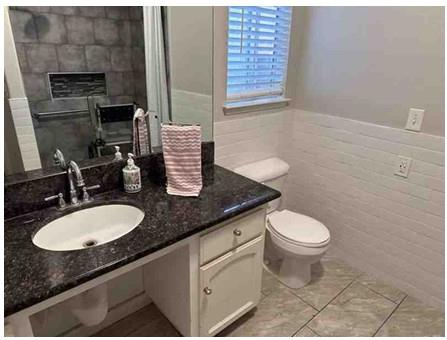 984 Summerset Ln, Madera, CA 93637
