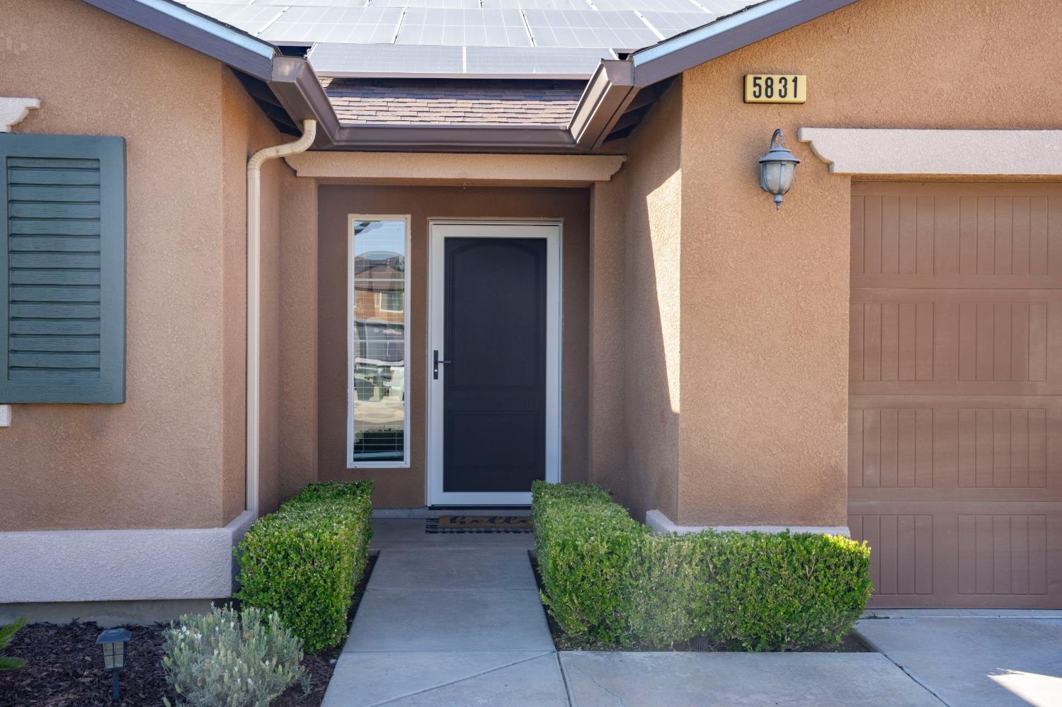 5831 E Platt Ave, Fresno, CA 93727