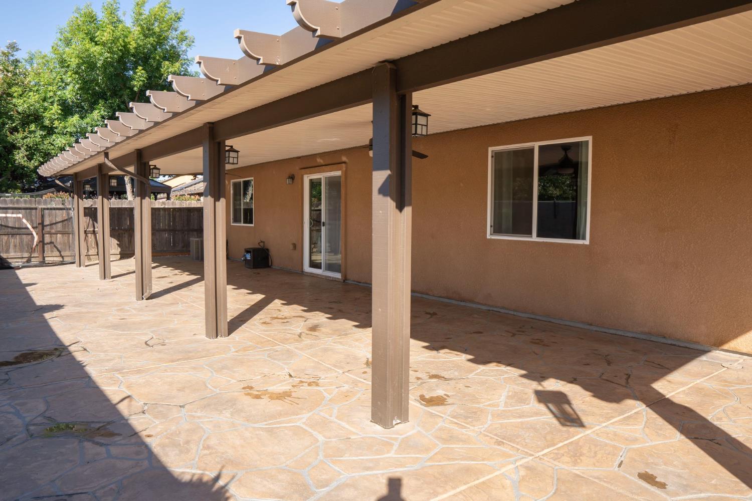 5831 E Platt Ave, Fresno, CA 93727