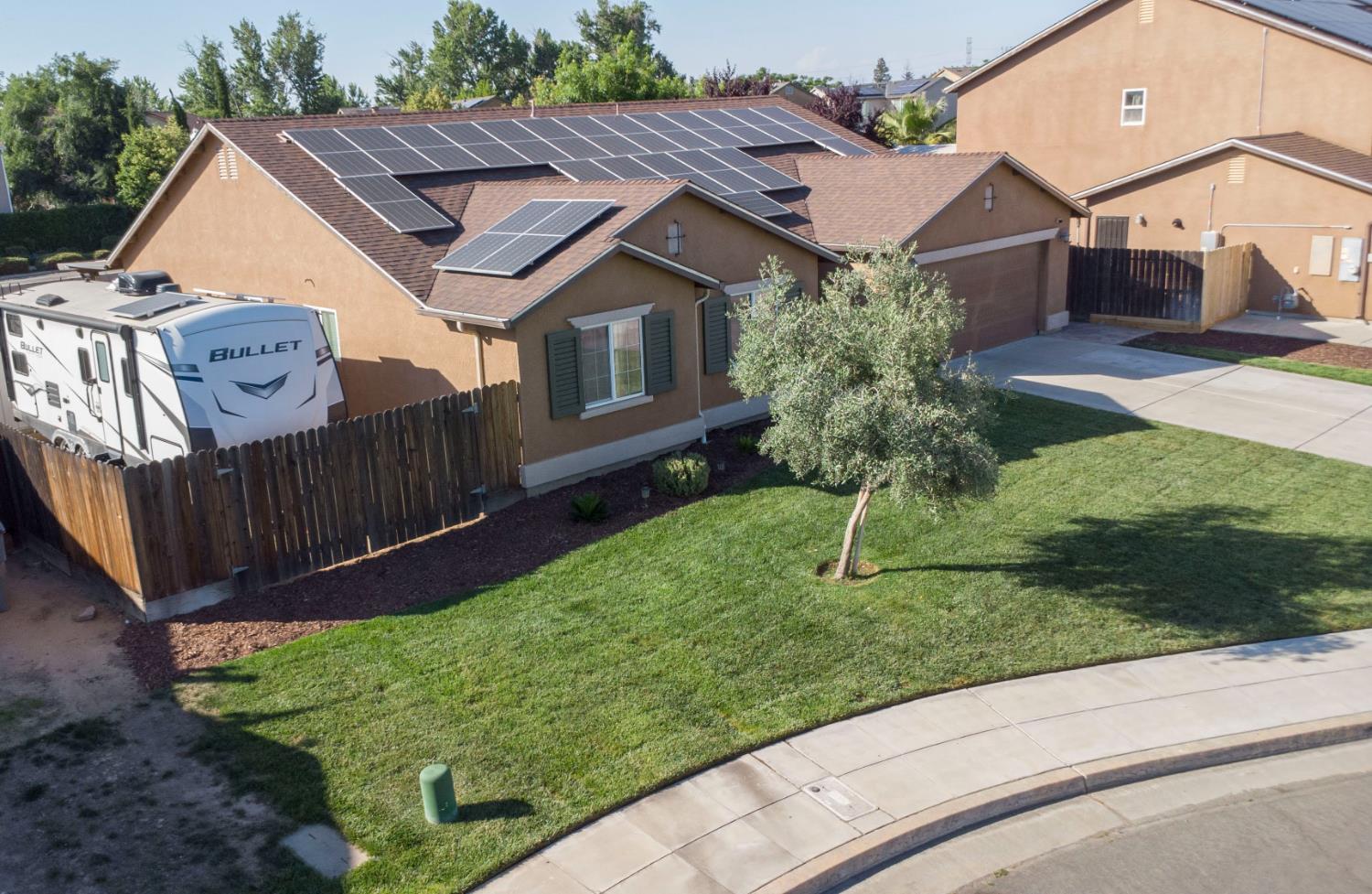 5831 E Platt Ave, Fresno, CA 93727