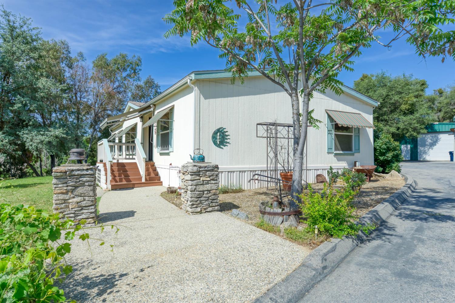 28242 Tollhouse Rd, Tollhouse, CA 93667