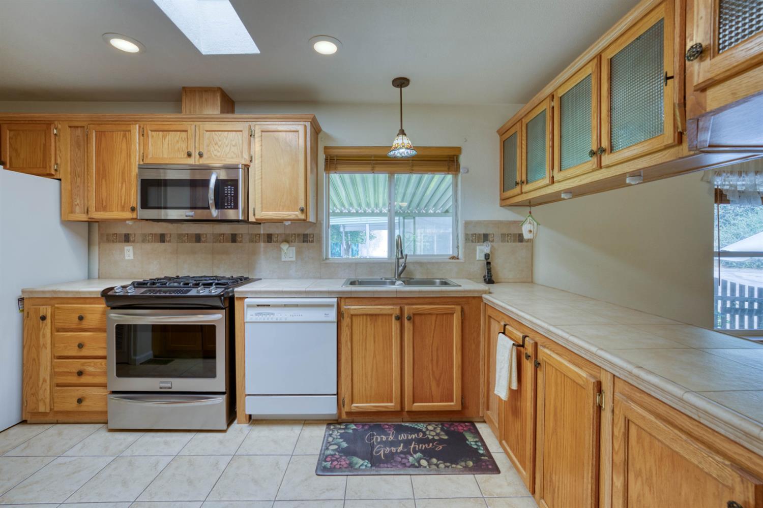 28242 Tollhouse Rd, Tollhouse, CA 93667