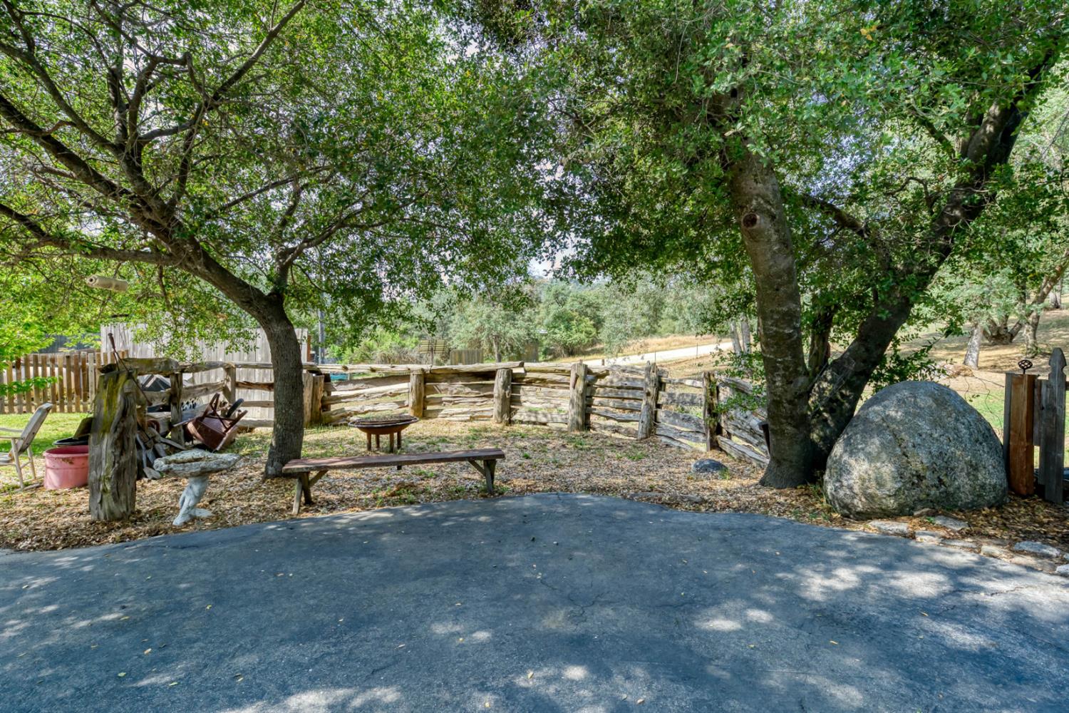 28242 Tollhouse Rd, Tollhouse, CA 93667
