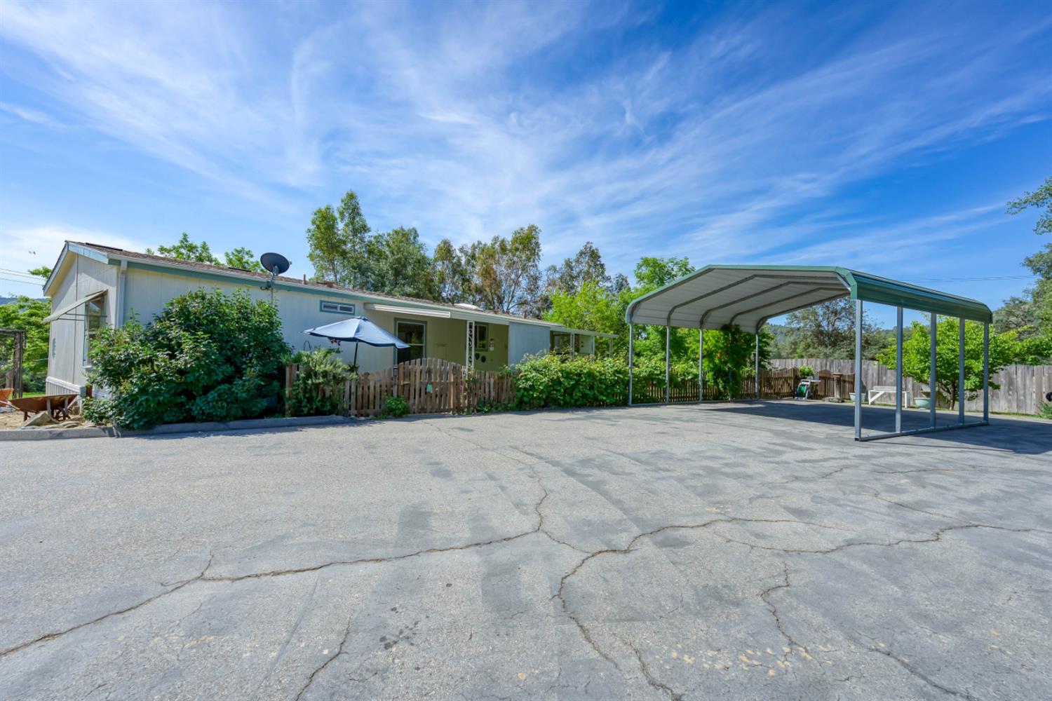 28242 Tollhouse Rd, Tollhouse, CA 93667